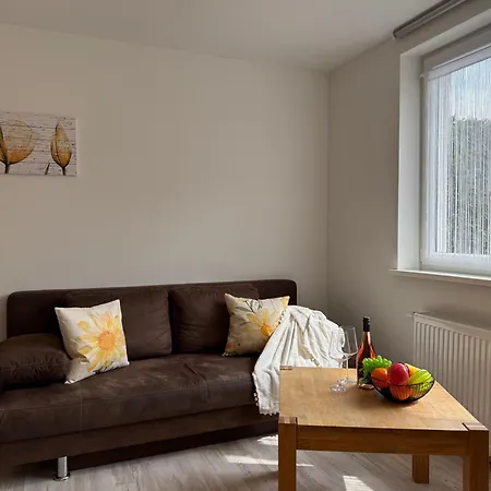 10 - Barth Apartment *
